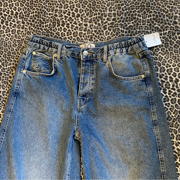 Free People We The Free Low Wide Leg Low Rise Jeans Sz 30 NWT Blue Jade Colorway - Picture 9 of 9